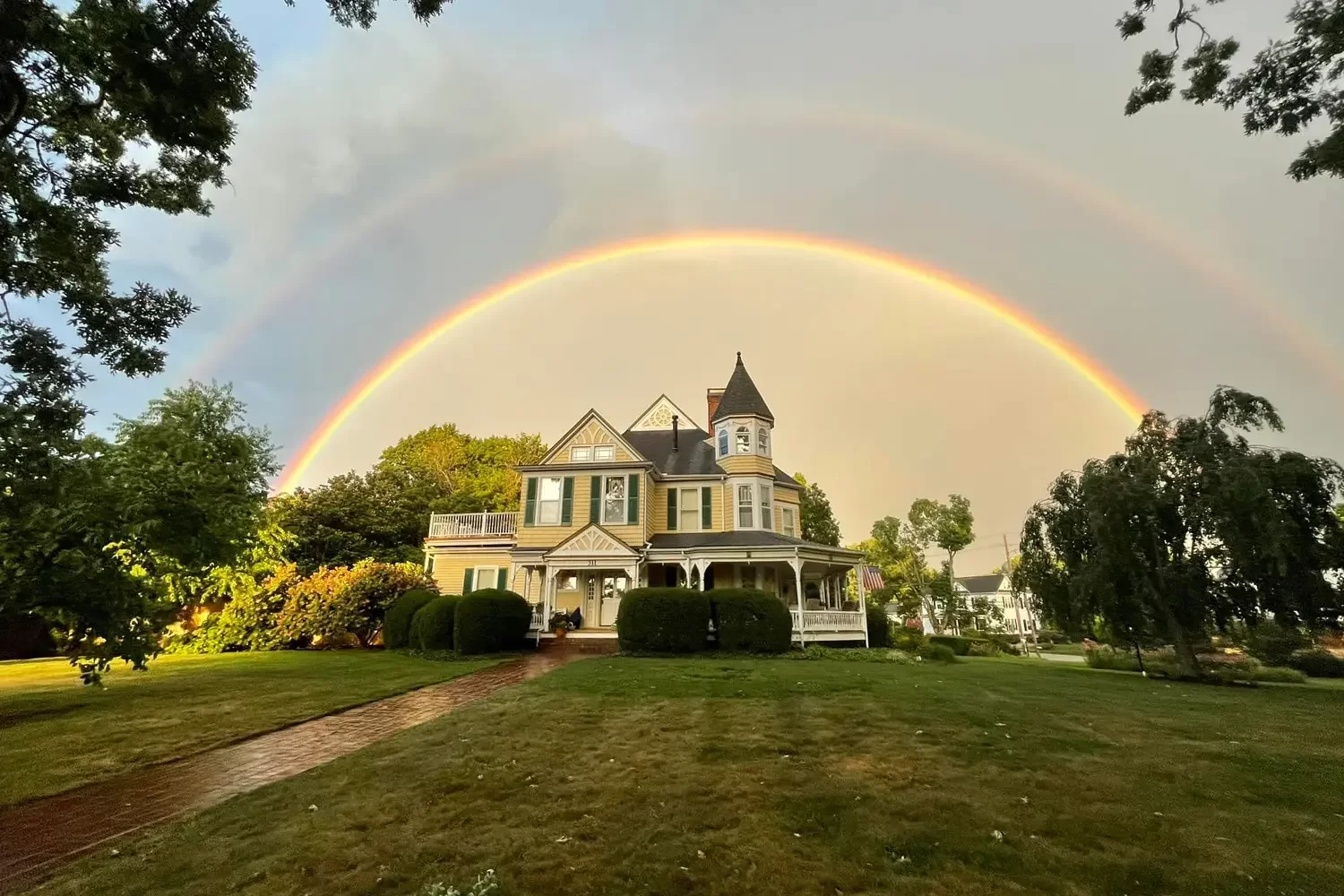 The Oaks Victorian Inn in Christiansburg, United States